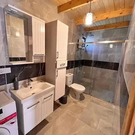 Prázdninový dům Karya Tree House Dalaman