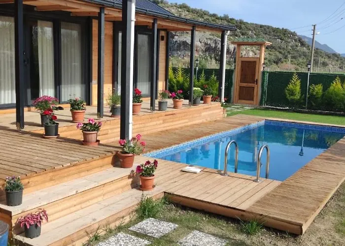 Karya Tree House Vakantiehuis