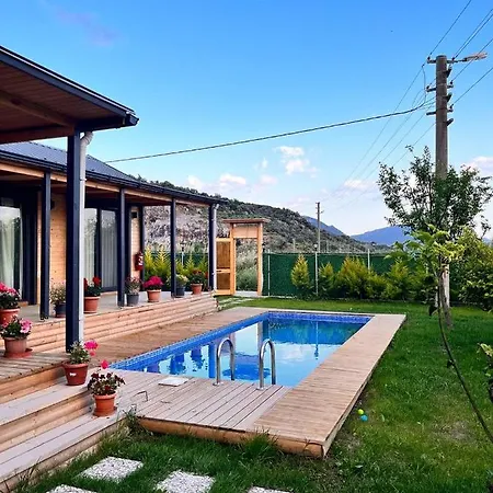 Karya Tree House Dalaman